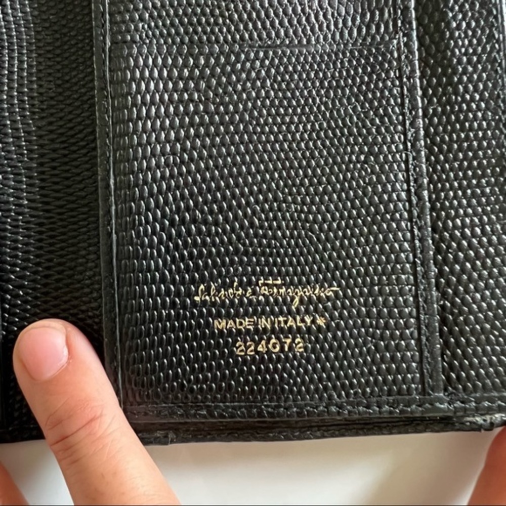 SALVATORE FERRAGAMO Leather Black Embossed Wallet Gold Checkbook Coin Holder - Picture 5 of 7